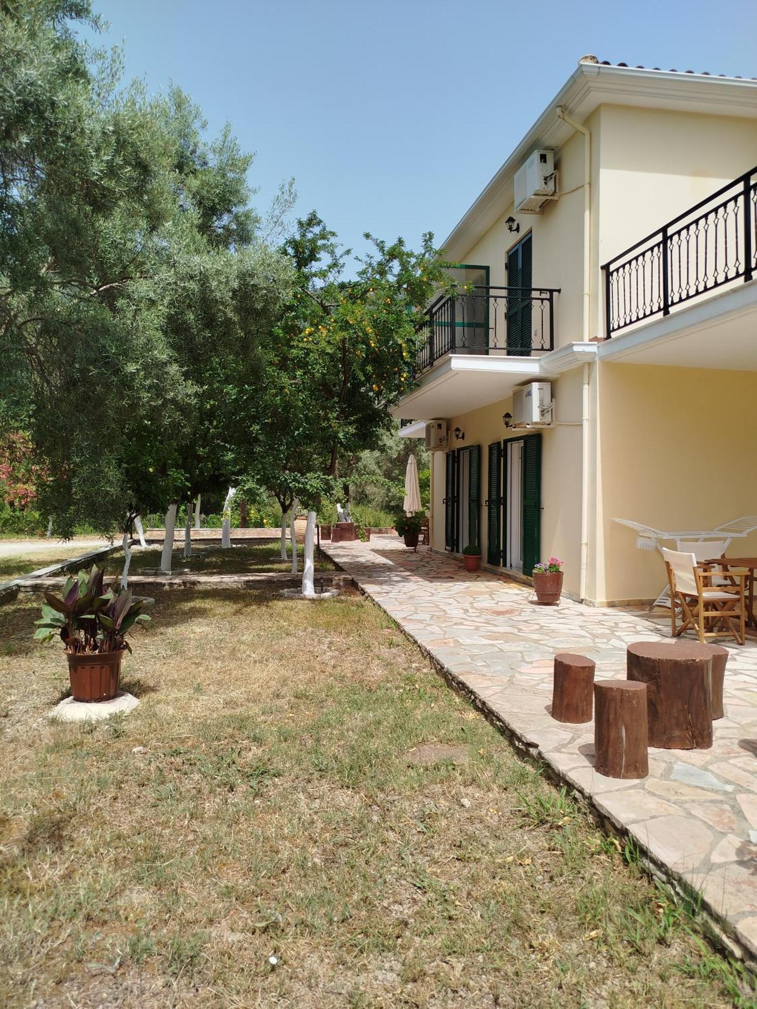 Riverside Αpartments Василики Экстерьер фото